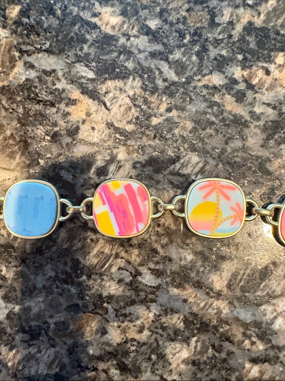Jilzarah Gold-Tone Tropical Tile Link Bracelet reversible super cute - Picture 6 of 7